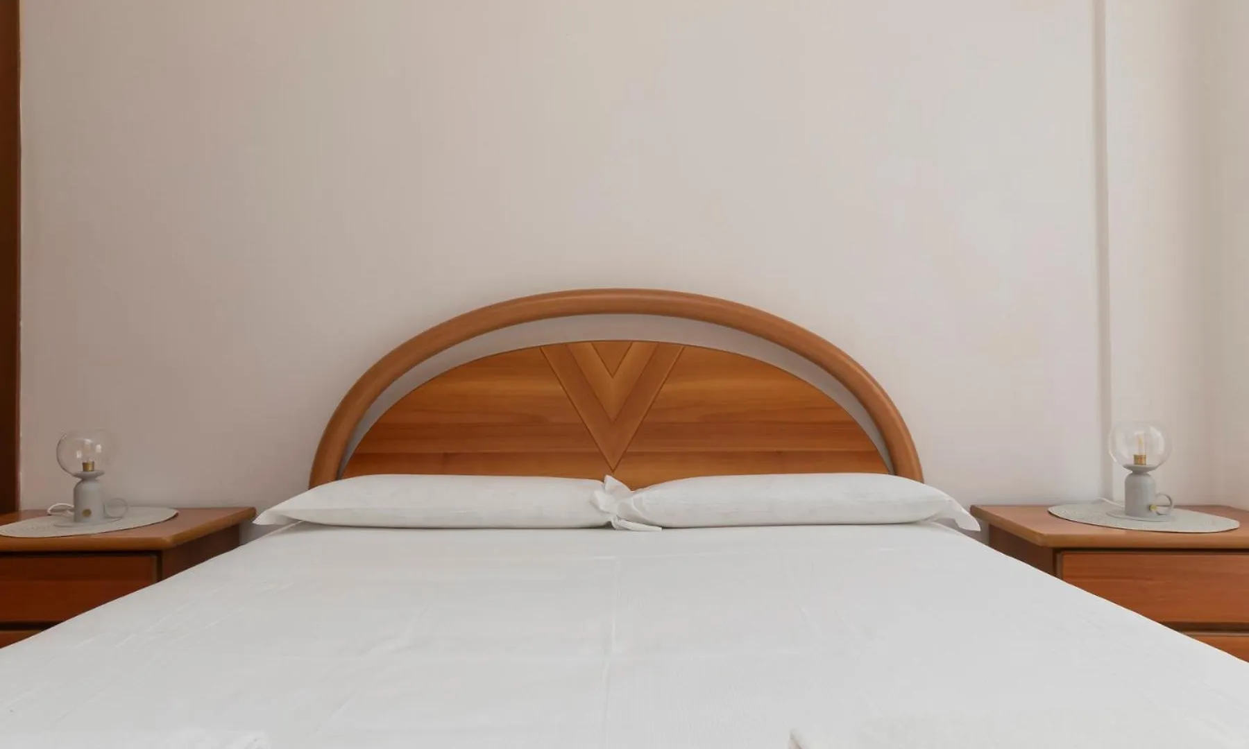 De Angeli San Siro Large Two-Room Apartment Milano