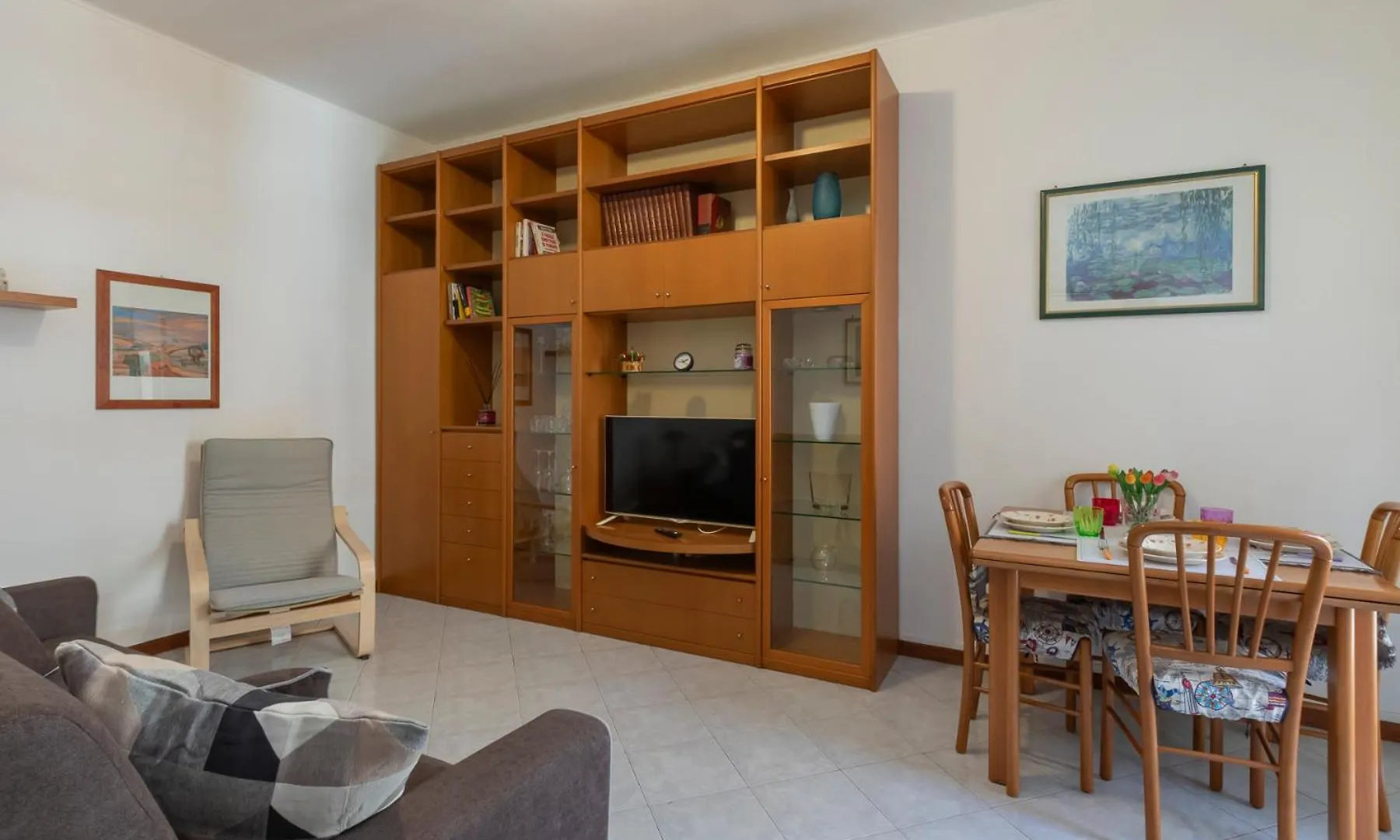 De Angeli San Siro Large Two-Room Apartment Milano